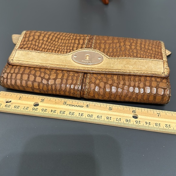 Fossil Wallet - Picture 9 of 11